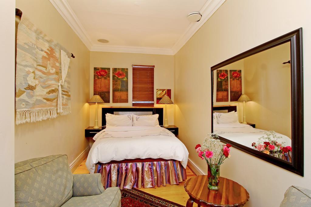 קייפטאון Forty8 Backpackers Hotel חדר תמונה