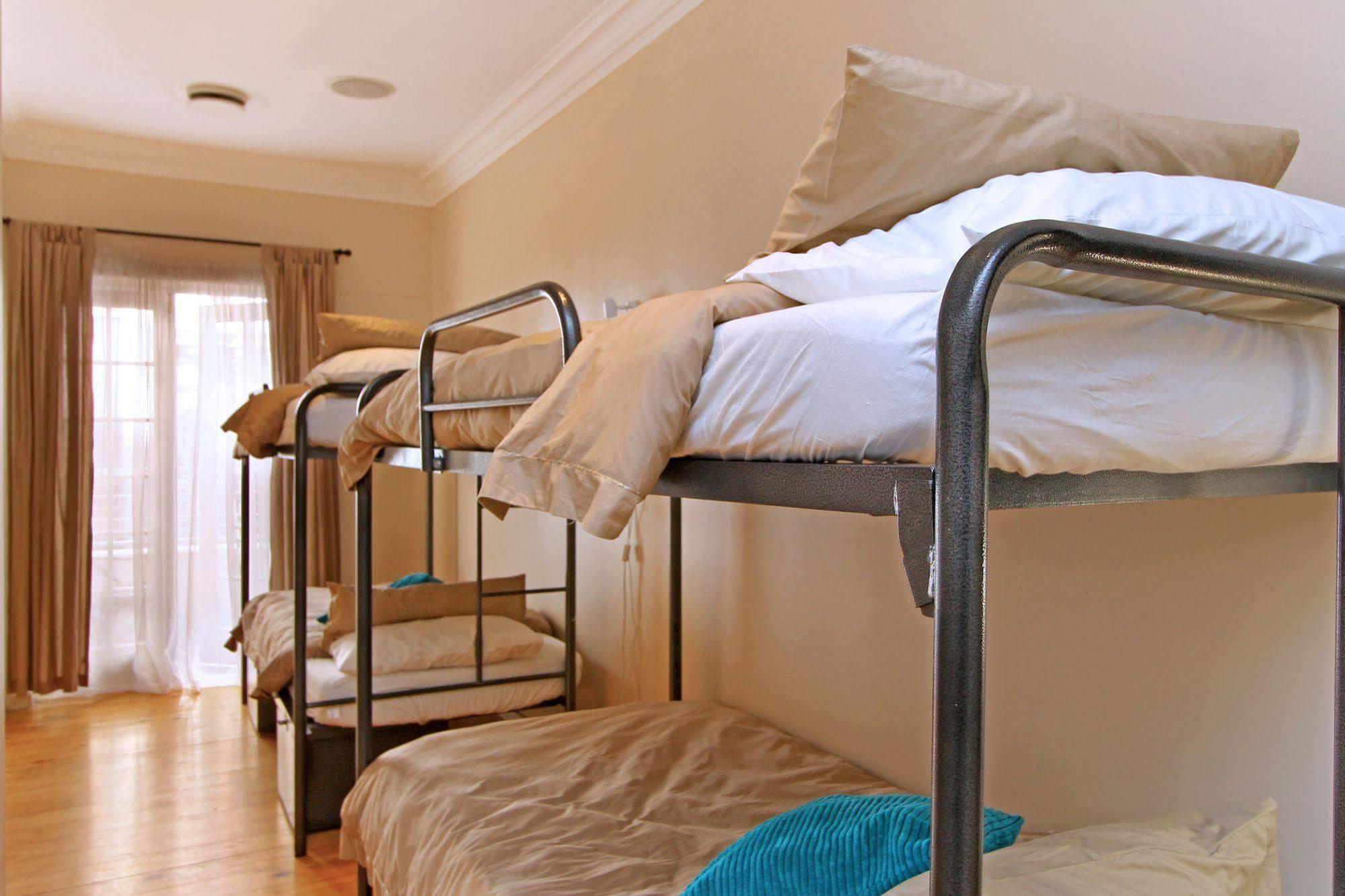 קייפטאון Forty8 Backpackers Hotel מראה חיצוני תמונה